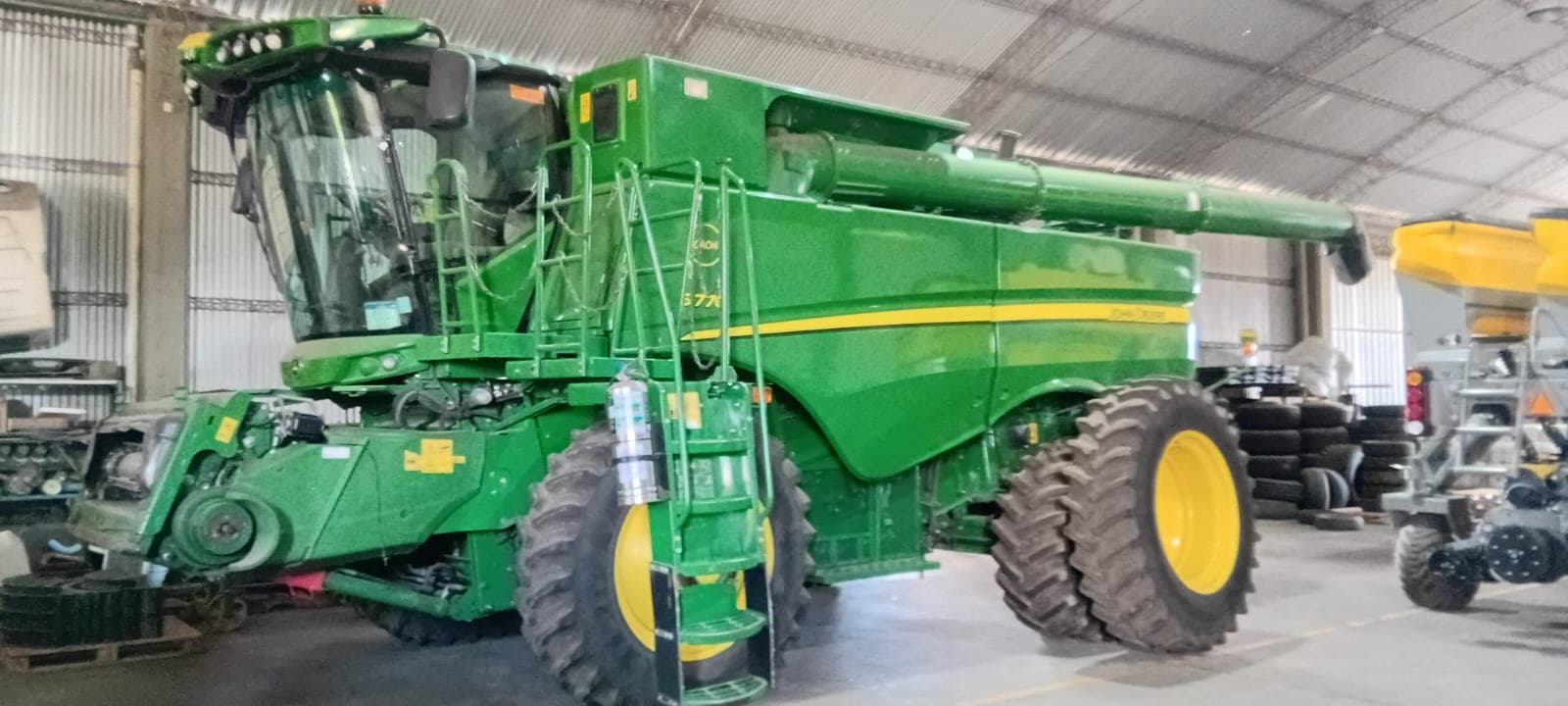 John Deere S770